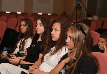 Kardeş iki şehir arasında öğrenci değişim programı
