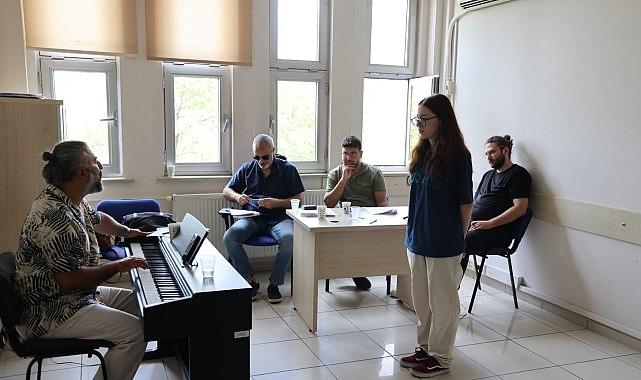 Büyükşehir Konservatuvarı yeni yeteneklerini arıyor Büyükşehir Konservatuvarı yeni yeteneklerini arıyor
