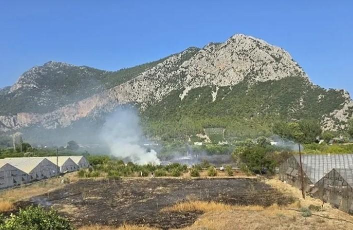 Kumluca’daki Orman Yangınına Hızlı Müdahale Kumluca’daki Orman Yangınına Hızlı Müdahale