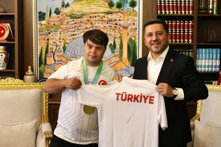 Ramazan Ünlü, Nevşehir’i Türk Devletleri Oyunları’nda Temsil Edecek Ramazan Ünlü, Nevşehir’i Türk Devletleri Oyunları’nda Temsil Edecek