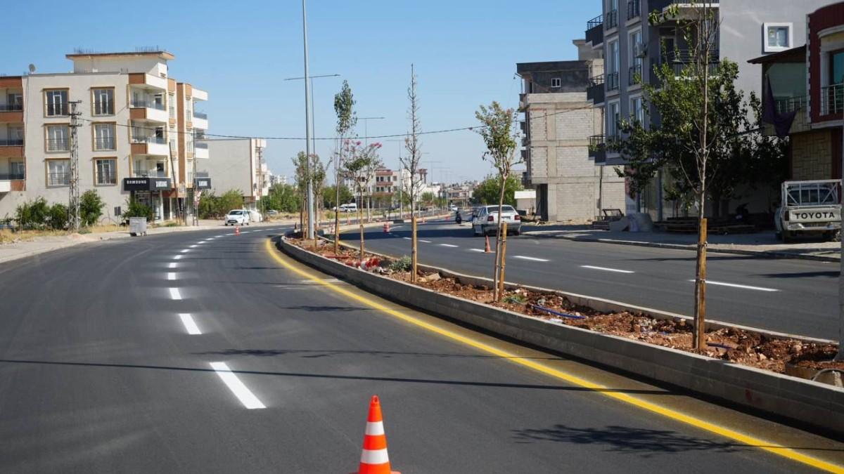 Adıyaman Belediyesi’nden 3. Çevre Yolu’nda yol çizgi ve tabela düzenlemesi - Videolu Haber Adıyaman Belediyesi’nden 3. Çevre Yolu’nda yol çizgi ve tabela düzenlemesi - Videolu Haber