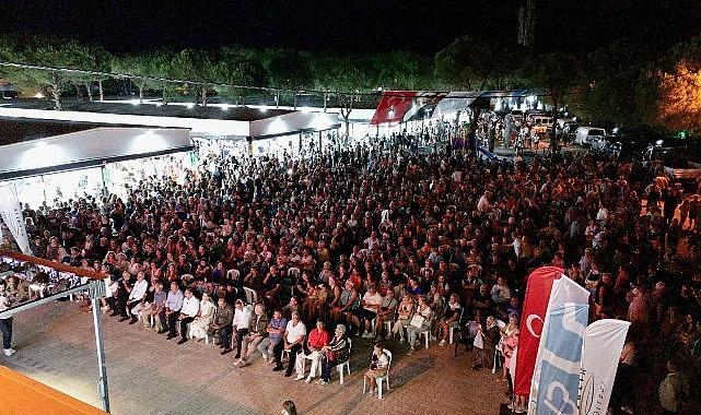 Altınova'nın Cazibe Merkezi: Sahil Gece Pazarı Yeni Yüzüyle Açıldı... Altınova'nın Cazibe Merkezi: Sahil Gece Pazarı Yeni Yüzüyle Açıldı...