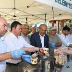 Osmangazi'de aşure kazanları kardeşlik için kaynadı