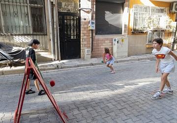 Karşıyaka'da Sokak Senin Olimpiyatları devam ediyor!