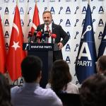 Ağıralioğlu: 'Sizin hissenize Öcalan düştü, bizim hissemize tabuta sığmayan kahramanlar'
