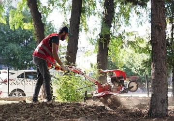 Keçiören'de Park ve Bahçelere Estetik Dokunuş