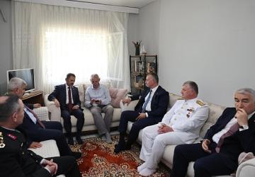 Anlamlı günde anlamlı ziyaretler