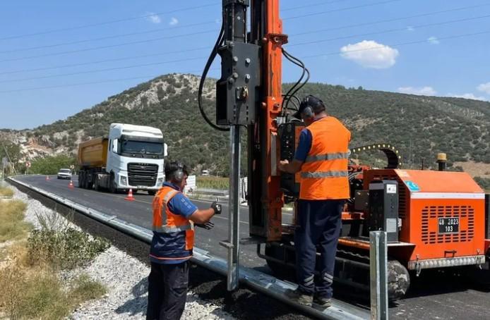 36 Milyon TL’lik Yatırımla Muğla’da Yol Güvenliği Artıyor 36 Milyon TL’lik Yatırımla Muğla’da Yol Güvenliği Artıyor
