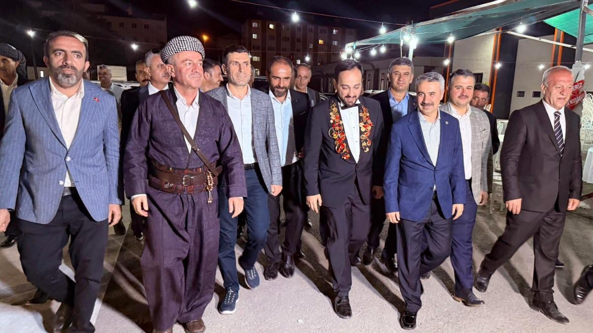 Mustafa Alkayış: 'Teşkilatlarımızla sahada daha güçlü bir bağ kuruyoruz' Mustafa Alkayış: 'Teşkilatlarımızla sahada daha güçlü bir bağ kuruyoruz'