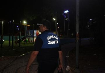 Bakırköy zabıtası çevreyi kirletenlere göz açtırmıyor