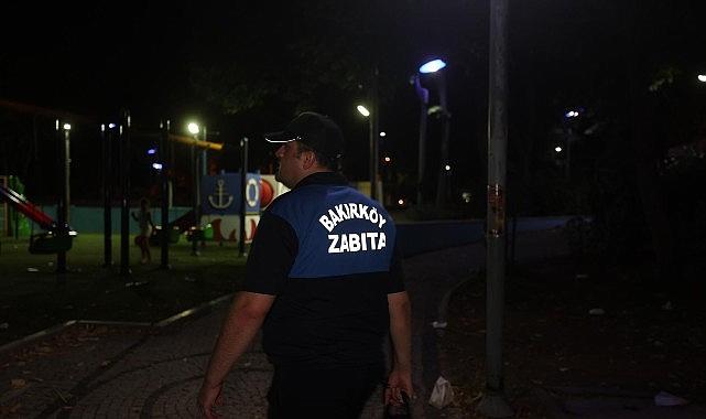 Bakırköy zabıtası çevreyi kirletenlere göz açtırmıyor Bakırköy zabıtası çevreyi kirletenlere göz açtırmıyor