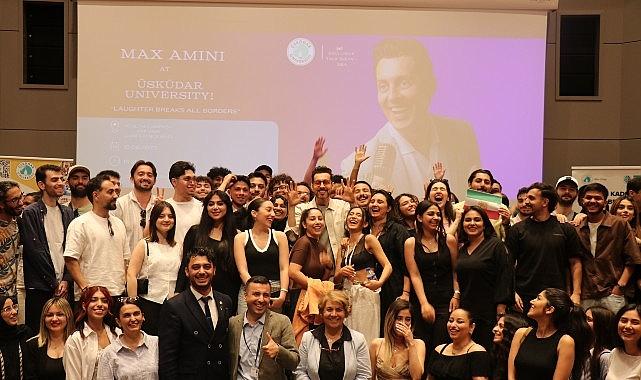Ünlü komedyen Max Amini, Ebru için fırçayı eline aldı! Ünlü komedyen Max Amini, Ebru için fırçayı eline aldı!