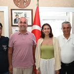 Kemer'in gururu Öztürk'ten Başkan Topaloğlu'na ziyaret