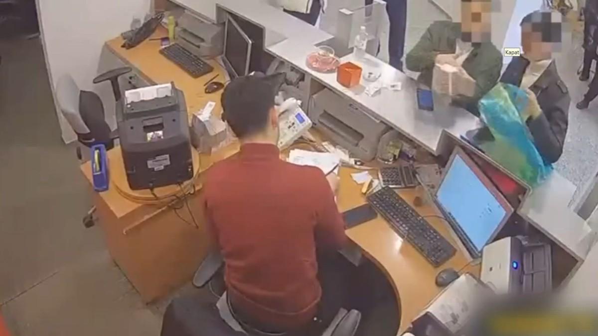 Yasa Dışı Bahis Operasyonu: 6 Milyar TL İşlem Hacmi Tespit Edildi, 32 Şüpheli Yakalandı Yasa Dışı Bahis Operasyonu: 6 Milyar TL İşlem Hacmi Tespit Edildi, 32 Şüpheli Yakalandı