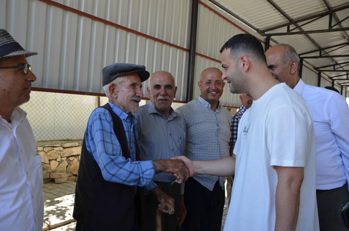 Adıyaman’da kırsal kalkınma sahada hız kazandı: Göktaş, köy köy gezerek sorunları yerinde dinliyor