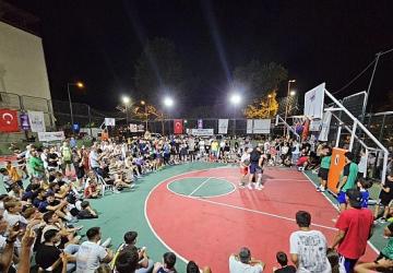 Rekor Katılımlı Sokak Basketbolu Turnuvası Sona Erdi