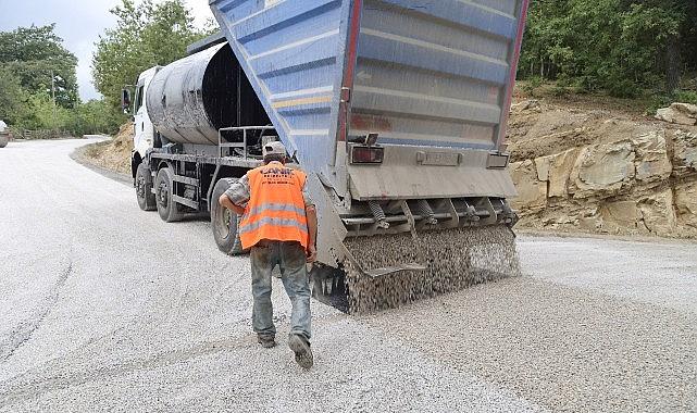 Başkan Sandıkçı: "Güvenli ve konforlu yolları hemşehrilerimizin hizmetine sunuyoruz" Başkan Sandıkçı: "Güvenli ve konforlu yolları hemşehrilerimizin hizmetine sunuyoruz"