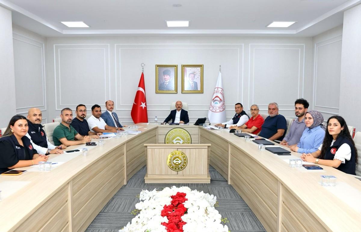 Vali Osman Varol, hafta sonu yaptığı habersiz denetimle ilgili talimatlar verdi Vali Osman Varol, hafta sonu yaptığı habersiz denetimle ilgili talimatlar verdi