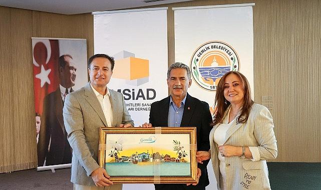 Kentsel Dönüşümde Belediye ve İMSİAD İşbirliği Kentsel Dönüşümde Belediye ve İMSİAD İşbirliği