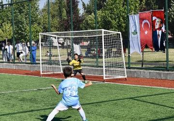 Yıldız Cup 2025 Futbol Turnuvası'nda kupalar sahiplerini buldu