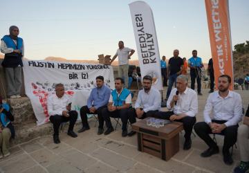Başkan Hallaç, Cendere Köprüsü’nde gençlerle buluştu