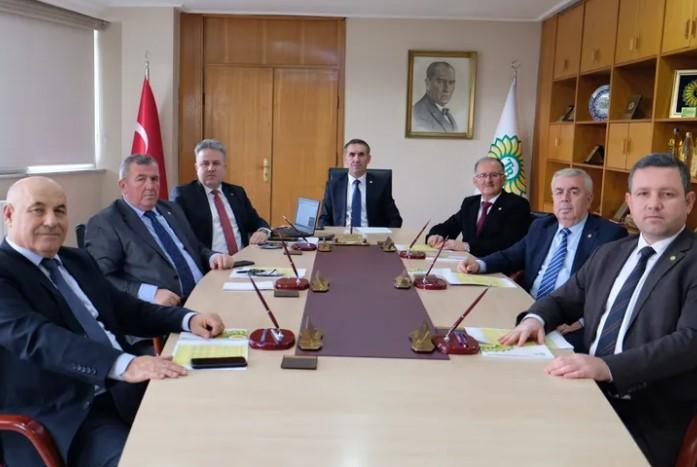 Trakyabirlik’ten Yağlık Ayçiçeği Üretimine Kontenjan Uygulaması Trakyabirlik’ten Yağlık Ayçiçeği Üretimine Kontenjan Uygulaması
