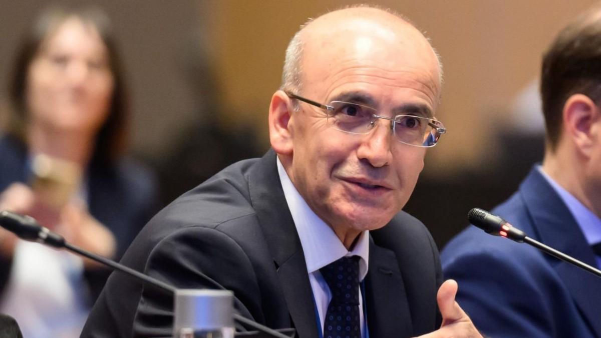 Bakan Şimşek: ‘Enflasyon 2026’da %20’nin Altına, 2027’de Tek Haneye İnecek’ Bakan Şimşek: ‘Enflasyon 2026’da %20’nin Altına, 2027’de Tek Haneye İnecek’