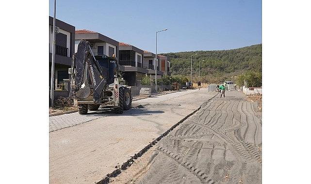 Cunda (Alibey) Adası'nda Yol Yenileme Çalışmaları Cunda (Alibey) Adası'nda Yol Yenileme Çalışmaları