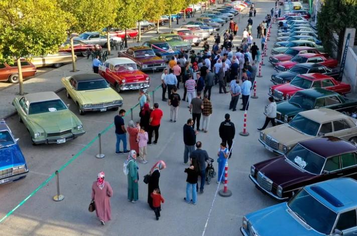 Klasik Otomobil Tutkunları 3. Kez Meram’da Buluşuyor Klasik Otomobil Tutkunları 3. Kez Meram’da Buluşuyor