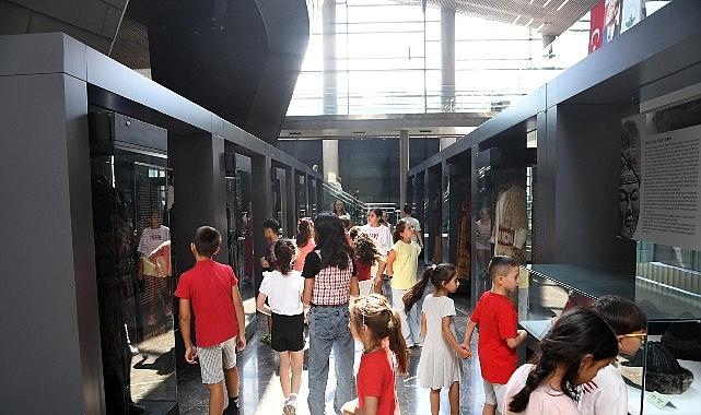 Osmangazi'de çocuklara tarih ve edebiyatı sevdiren buluşma Osmangazi'de çocuklara tarih ve edebiyatı sevdiren buluşma