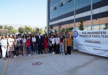 EÜ Hemşirelik Fakültesi hemşirelik eğitiminde öncü rolünü sürdürüyor