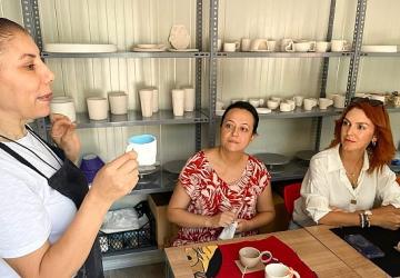 Yenişehir Belediyesinden kadınlara yönelik seramik sanatı eğitimi