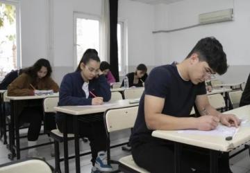 Mersin Büyükşehir’ten Gençlere Eğitimde Tam Destek
