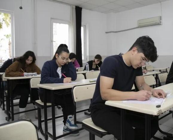 Mersin Büyükşehir’ten Gençlere Eğitimde Tam Destek Mersin Büyükşehir’ten Gençlere Eğitimde Tam Destek