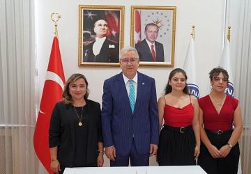 Genç hemşirelerin afetlere yönelik projesi ÜNİDES kapsamında desteklendi