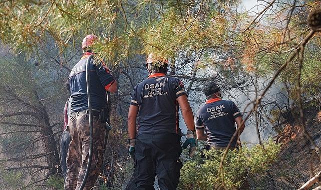 Üsküdar Belediyesi'nden Eskişehir ve Uşak'taki Yangınlara Müdahalede Destek Üsküdar Belediyesi'nden Eskişehir ve Uşak'taki Yangınlara Müdahalede Destek