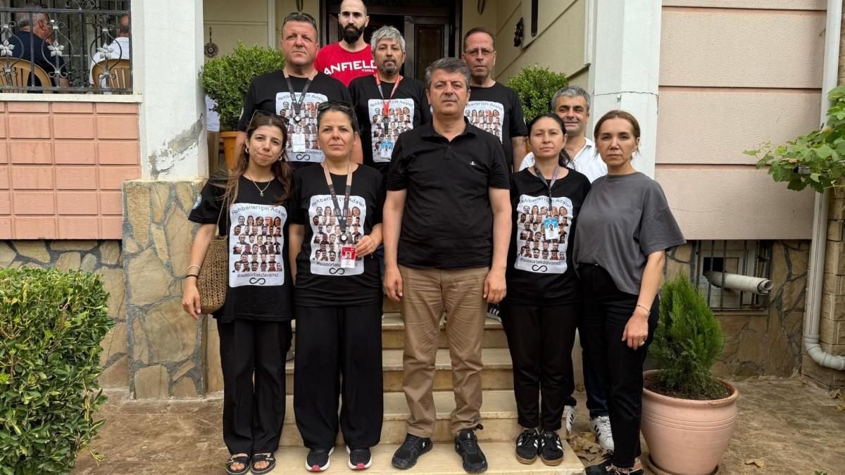Isias Otel mağdurlarından Başkan Tutdere’ye destek ziyareti: 'Yanındayız, arkasındayız' - Videolu Haber Isias Otel mağdurlarından Başkan Tutdere’ye destek ziyareti: 'Yanındayız, arkasındayız' - Videolu Haber