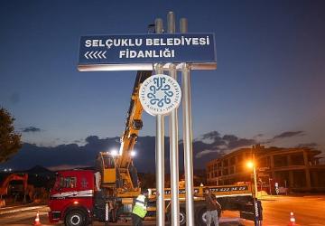 Selçuklu Belediyesi'nden şehir estetiğine katkı sağlayacak uygulama: Belediye'ye ait tüm totemler kaldırılıyor