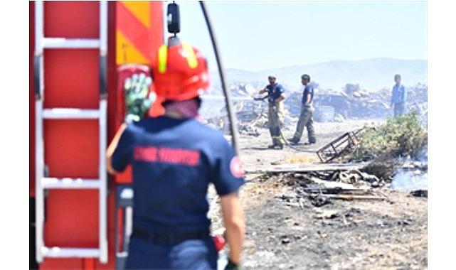 İzmir'de bir ayda 26 bin 260 hektar alan yandı İzmir'de bir ayda 26 bin 260 hektar alan yandı