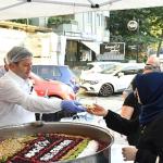 Kadıköy'de 21 mahallede aşure ikramı