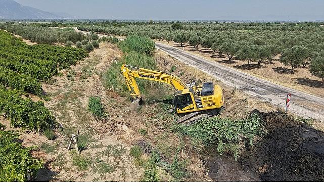 Gümülceli'de Dere Temizliğiyle Yangın Ve Taşkın Riskine Karşı Önlem Gümülceli'de Dere Temizliğiyle Yangın Ve Taşkın Riskine Karşı Önlem