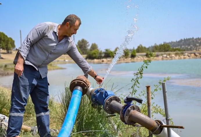 Mersin’de Sulama Borusu Desteğiyle Çiftçiye Hayat Veren Destek Mersin’de Sulama Borusu Desteğiyle Çiftçiye Hayat Veren Destek