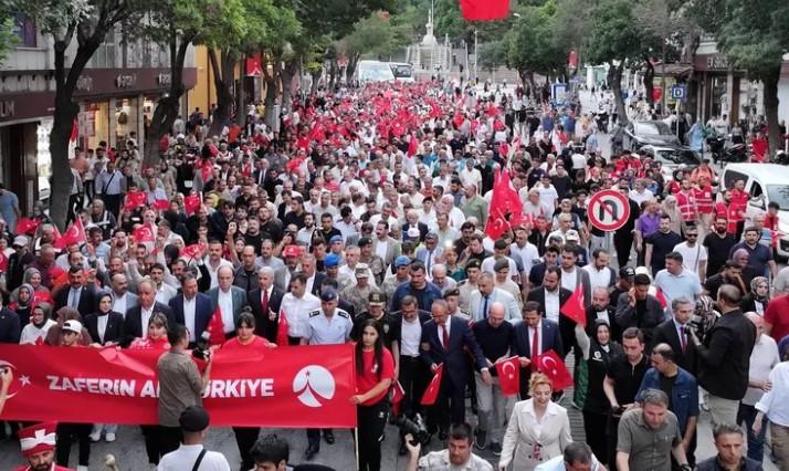 Konya’da 15 Temmuz Ruhu Meydanlara Taştı Konya’da 15 Temmuz Ruhu Meydanlara Taştı