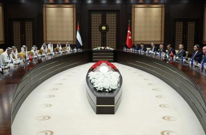 Türkiye ile BAE Arasında 7 Yeni İş Birliği Anlaşması İmzalandı Türkiye ile BAE Arasında 7 Yeni İş Birliği Anlaşması İmzalandı