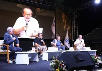 Edremit Kitap Fuarı'nda 6. Gün: Edebiyat, Sanat ve Gazeteciliğin Büyük Buluşması
