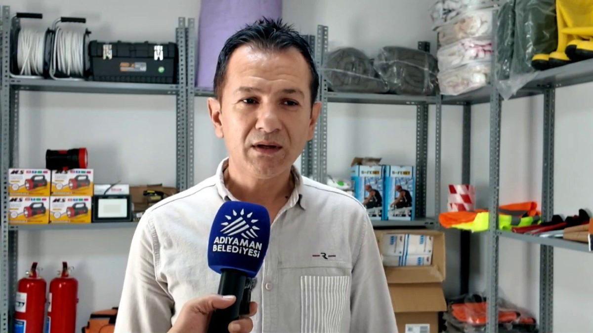 Adıyaman Belediyesi’nden afetlere karşı güçlü adım: İlk afet lojistik odası hizmete girdi - Videolu Haber Adıyaman Belediyesi’nden afetlere karşı güçlü adım: İlk afet lojistik odası hizmete girdi - Videolu Haber