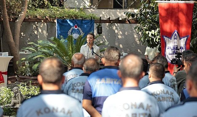 ​Konak'ta zabıta personeline anlamlı kutlama