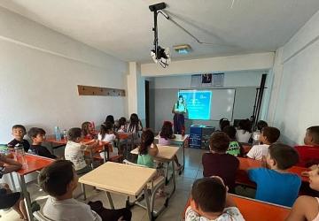 Burhaniye Belediyesi'nden öğrencilere çevre eğitimi