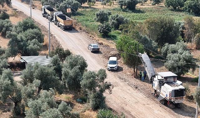Başkan Çerçioğlu Efeler'in yollarını yeniliyor