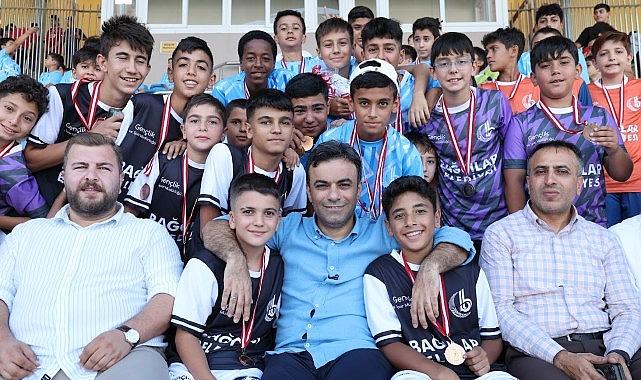 Başkan Yıldız'dan gençlere müjdeler Başkan Yıldız'dan gençlere müjdeler